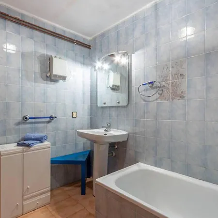 Luxury Villla Gassin With Pool & Gym *